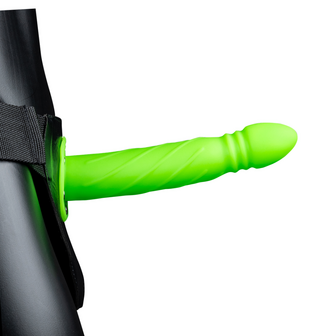 Glow in the Dark Twisted Hollow Strap-On - 8 / 20 cm - Neon Green