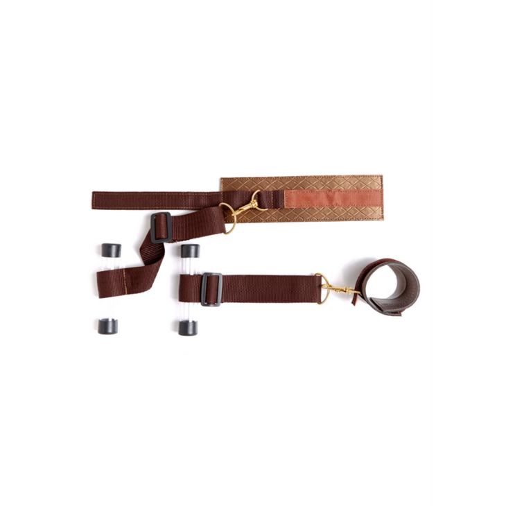 Sweet Surrender - Deurbinding met Handboeien